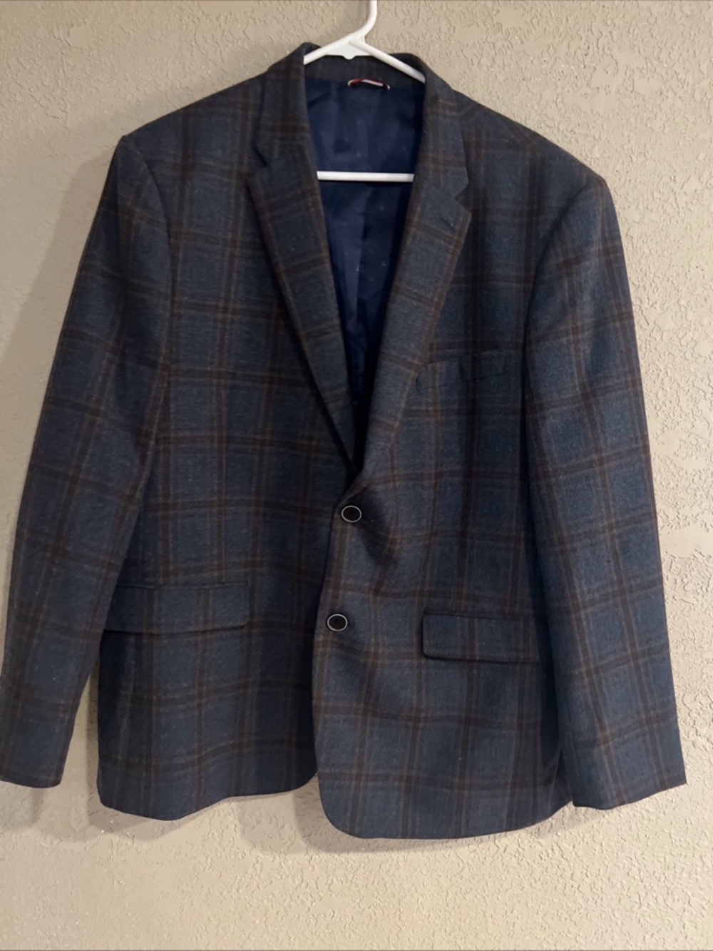 Tommy Hilfiger 42S  Men's Navy Plaid Blazer Worsted Wool Blend Two Button Jackt